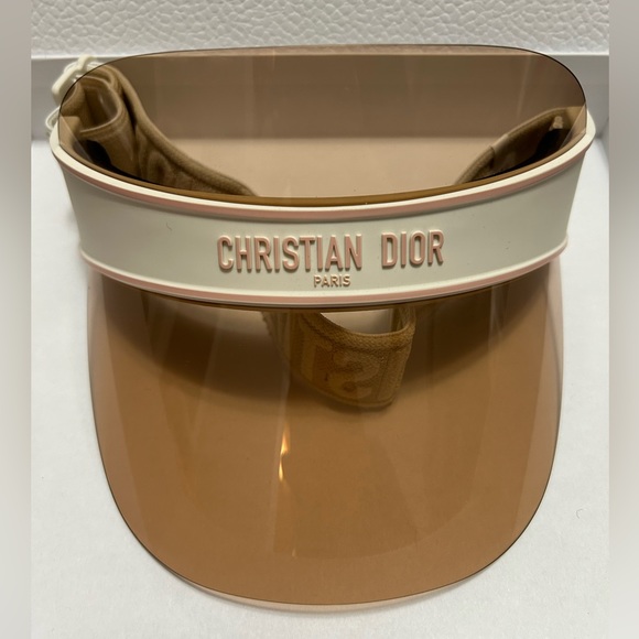 *NWT* CHRISTIAN DIOR UNISEX VISOR IN SOLD OUT PEACH/WHITE COMBINATION. MUST SEE! - Picture 4 of 11